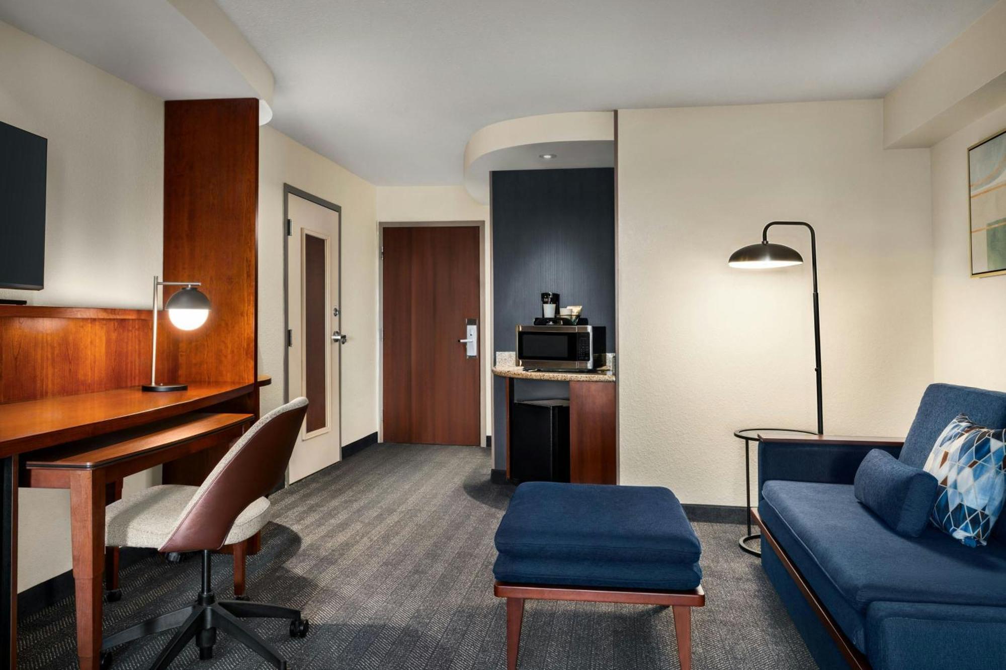 Courtyard Mt. Holly Westampton Hotell Exteriör bild